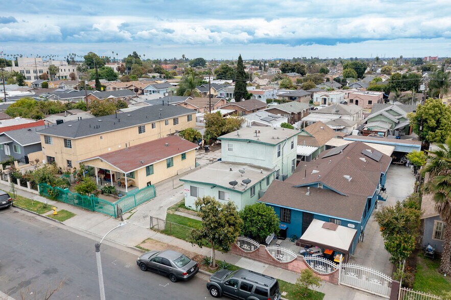 More Photos Of 1166 E 64th St, Los Angeles Apartments For Sale
