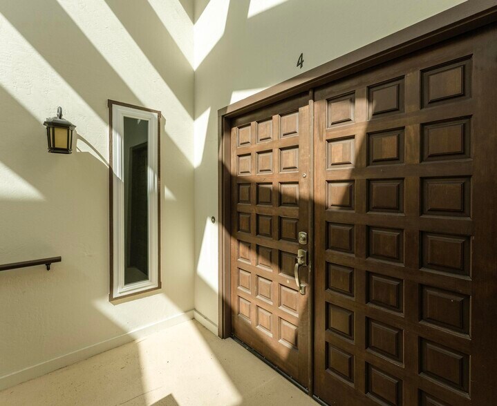 More Photos Of 457 Spencer St, Monterey Apartments For Sale