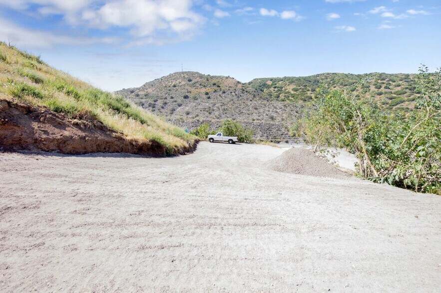 More Photos Of 10200 Willow Springs Lane, Sunland Land For Sale