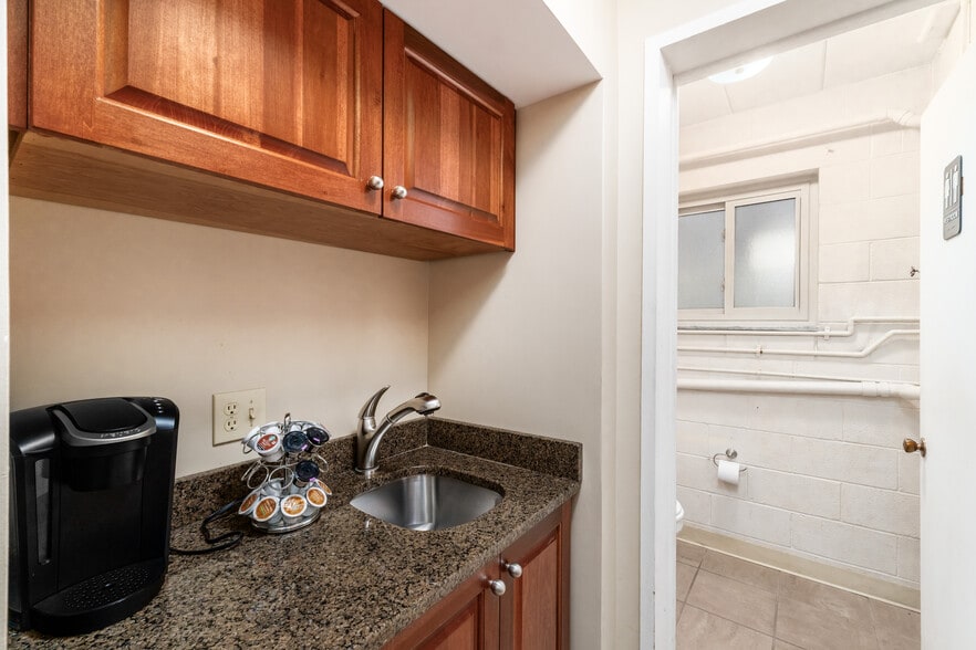 More Photos Of 53 W 3rd Ave, Columbus Office For Sale