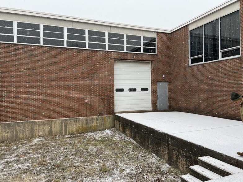 More Photos Of 150 Sandbank Rd, Cheshire Warehouse For Sale