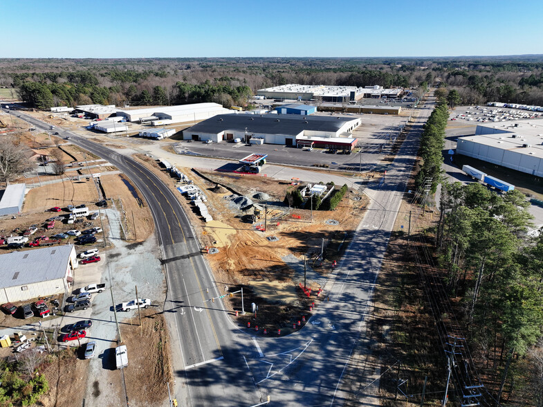 More Photos Of 2509 Cox Mill Rd, Sanford Manufacturing For Lease