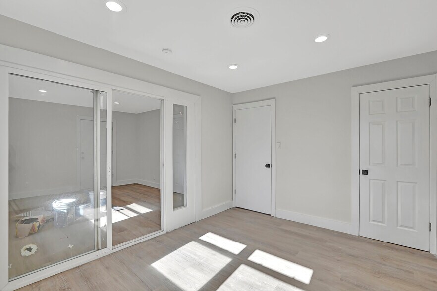 More Photos Of 2306 Church Rd, Cherry Hill Office For Sale