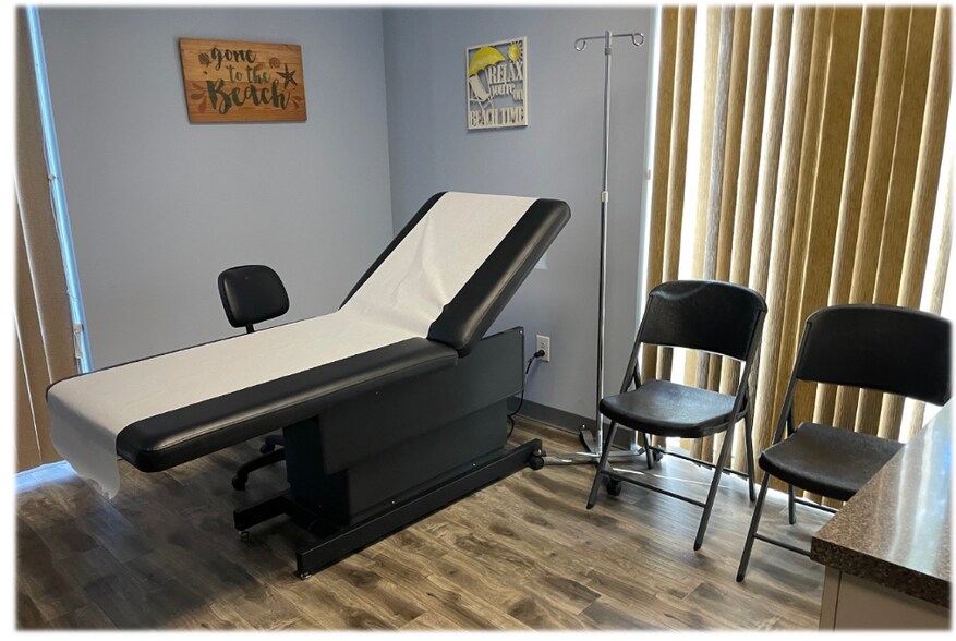 More Photos Of 8619 Broadway St, Pearland Medical For Lease