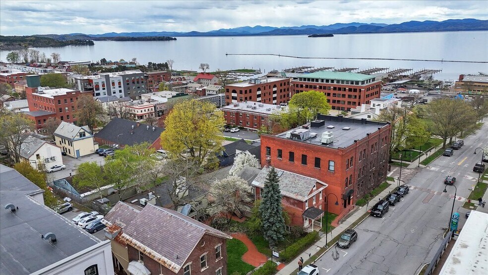 More Photos Of 87 College st, Burlington Office For Sale