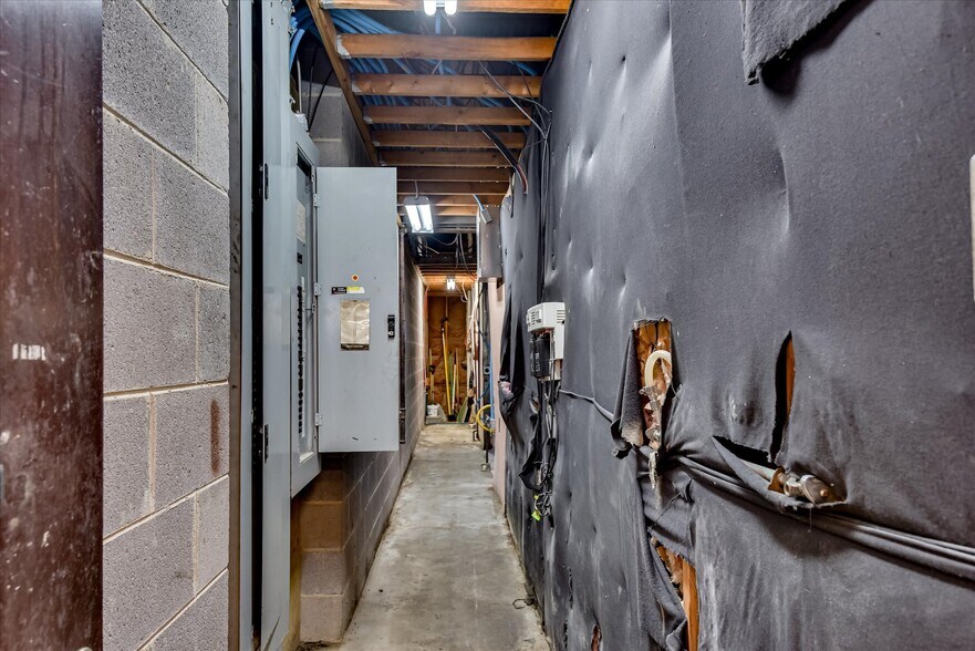 More Photos Of 115 Elm St, Lincolnton Restaurant For Lease