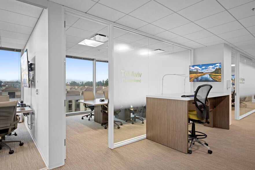 More Photos Of 301 N Lake Ave, Pasadena Office For Lease