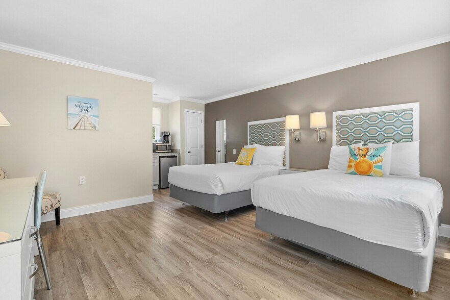 More Photos Of 53 W Tiana Rd, Hampton Bays Hotel For Sale