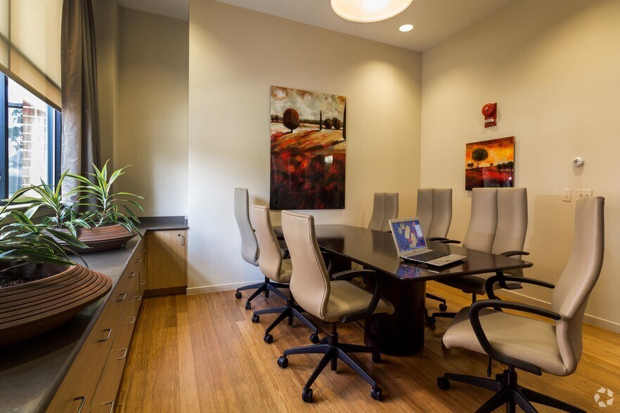 More Photos Of 8610-8650 Georgia Ave, Silver Spring Apartments For Lease