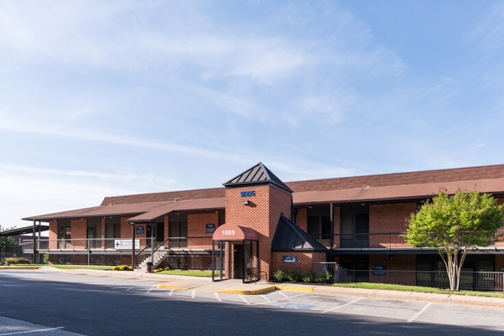 More Photos Of 1005 North Point Blvd, Baltimore Medical For Lease