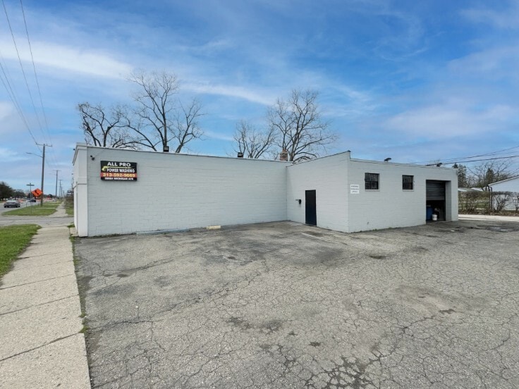 Primary Photo Of 28664 Michigan Ave, Inkster Warehouse For Sale