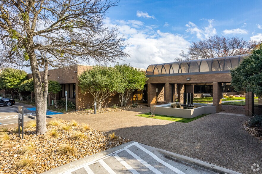 More Photos Of 2100 N Greenville Ave, Richardson Coworking Space