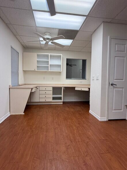More Photos Of 1283 SW Sr-47, Lake City Medical For Lease