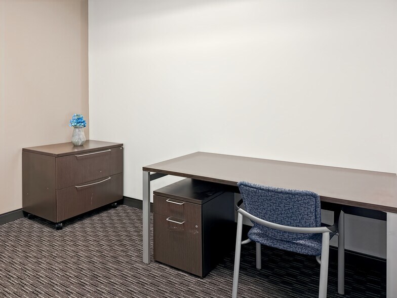 More Photos Of 10200 Forest Green Blvd, Louisville Coworking Space