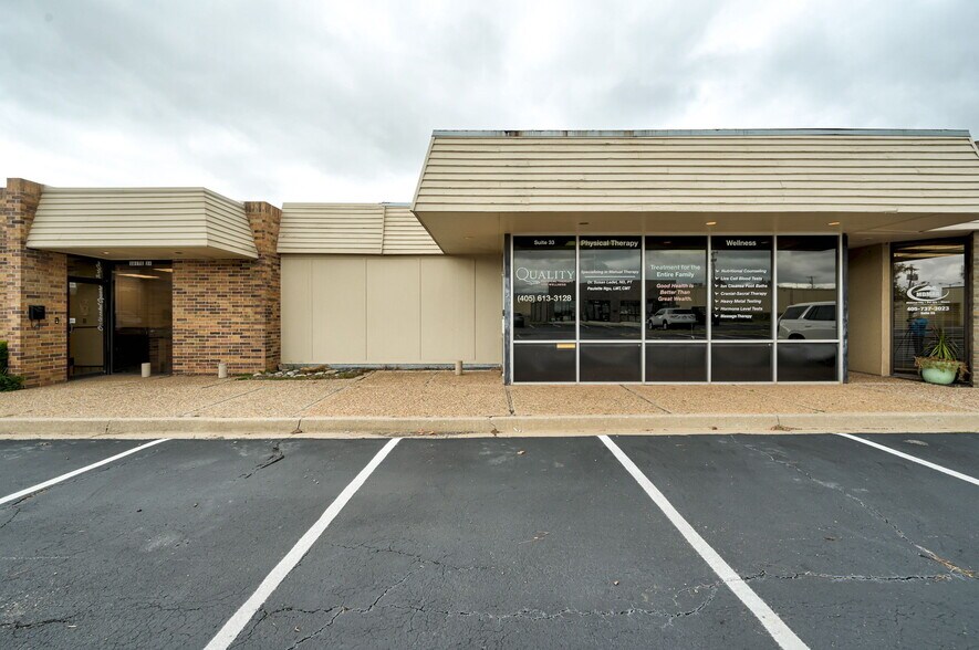 More Photos Of 1212 S Air Depot Blvd, Oklahoma City Office For Sale