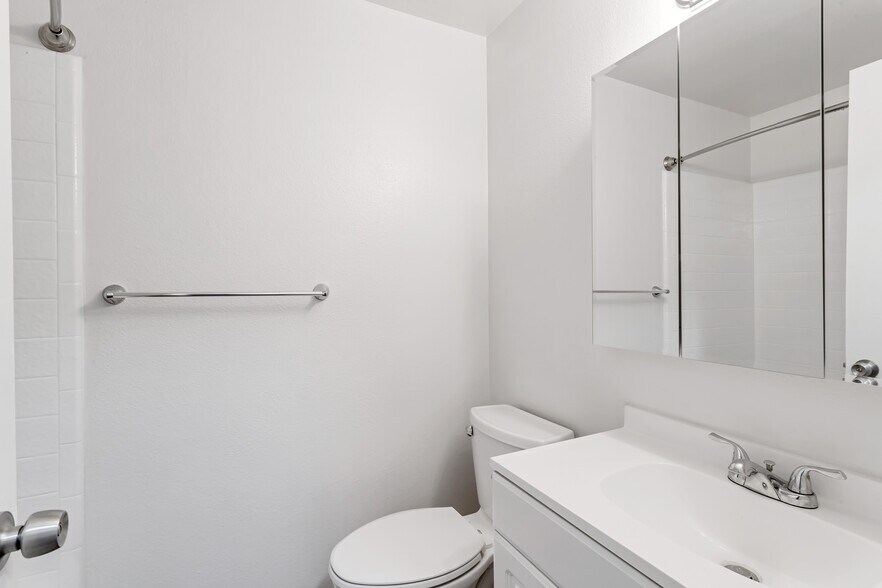 More Photos Of 2519 S 300 E, South Salt Lake Apartments For Sale