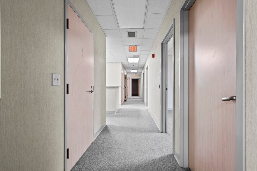 More Photos Of 170 Cardiology Pl, Commerce Healthcare For Lease