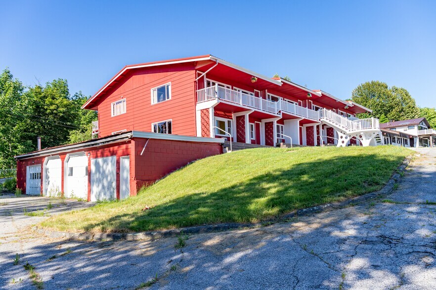 More Photos Of 196 US Route 1, Bucksport Hotel For Sale