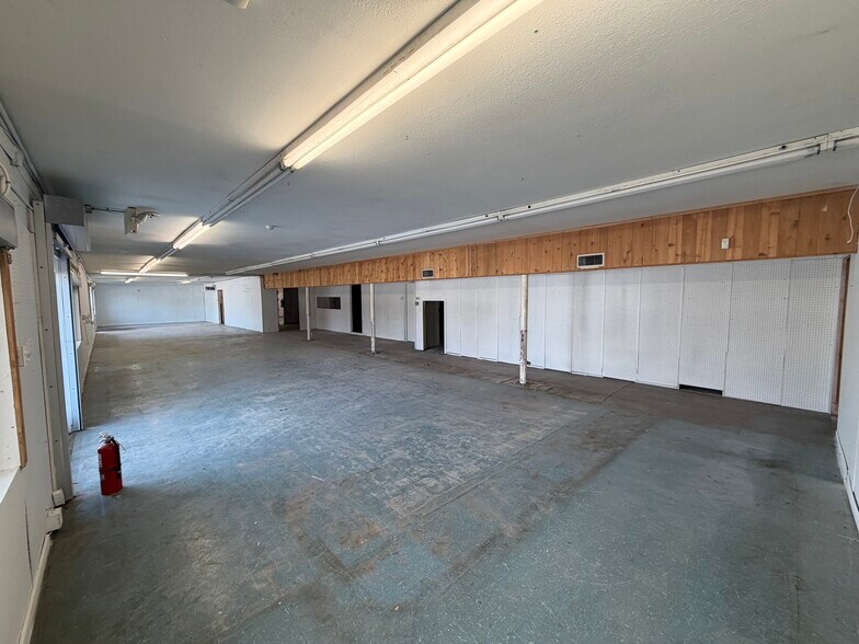 More Photos Of 1010 N Tennessee St, McKinney Freestanding For Sale