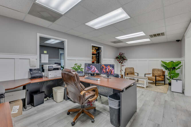 More Photos Of 2045 Corporate Dr S, Wilmington Warehouse For Lease