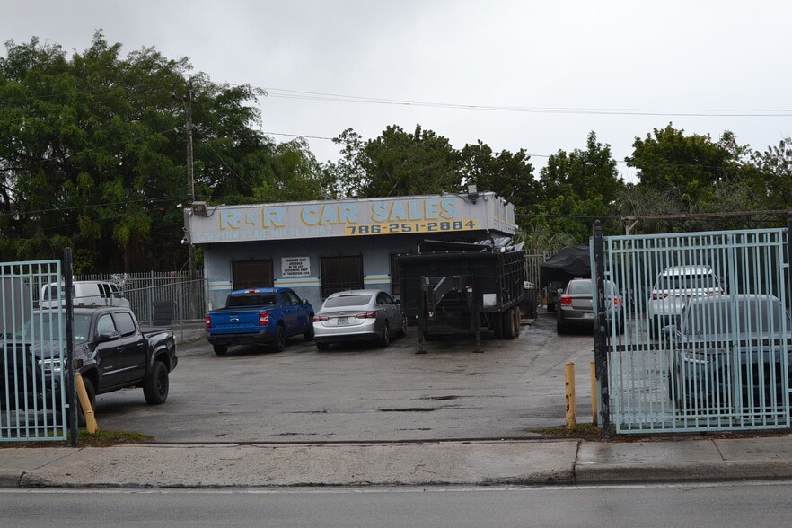 More Photos Of 12931 NW 27th Ave, Miami Auto Dealership For Lease