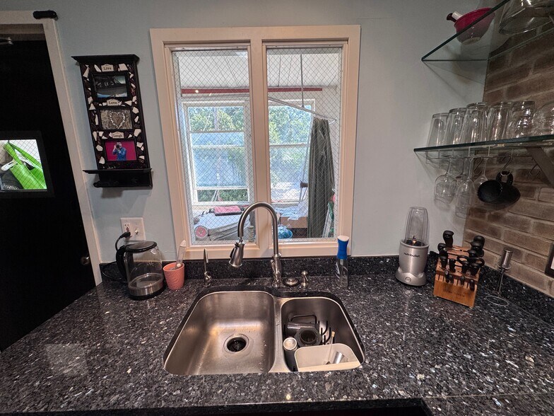 More Photos Of 2409 S Lyndale Ave, Minneapolis Multifamily For Sale