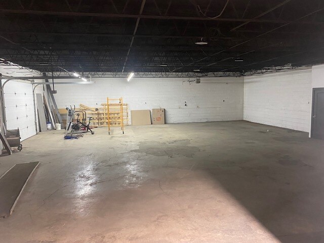 More Photos Of 54 W Township St, Fayetteville Flex For Lease