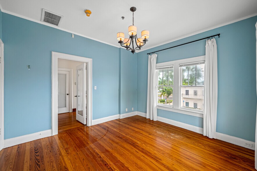 More Photos Of 2901 1st Ave N, Saint Petersburg Medical For Lease