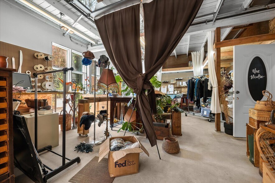 More Photos Of 16708 140th Pl NE, Woodinville Winery Vineyard For Lease