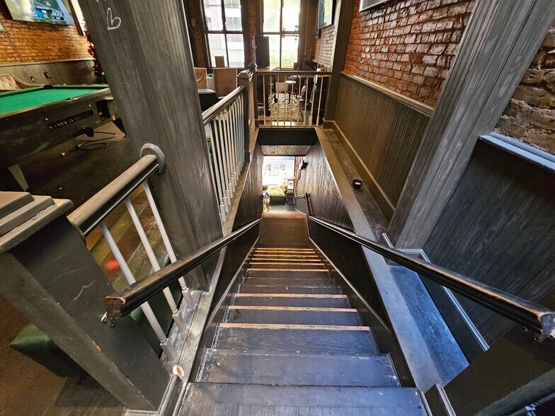 More Photos Of 1404 Main St, Dallas Restaurant For Sale