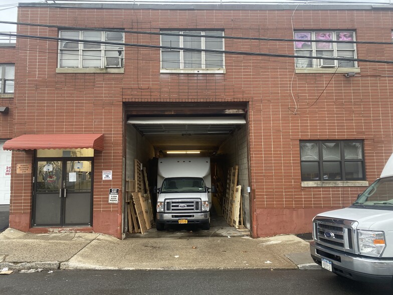 More Photos Of 220-230 Ferris Ave, White Plains Manufacturing For Sale