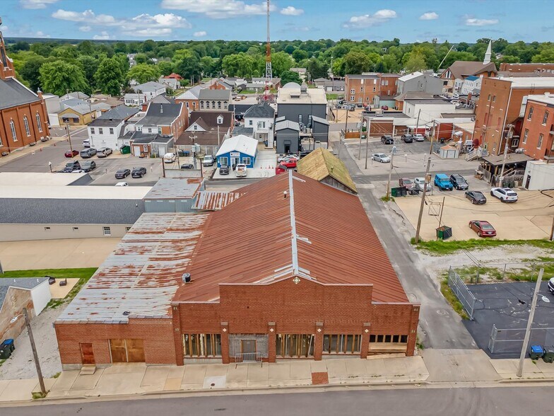 More Photos Of 111 W 3rd St, Waterloo Freestanding For Sale