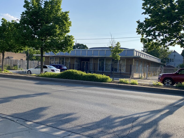 Primary Photo Of 5140 S Ashland Ave, Chicago Office For Sale