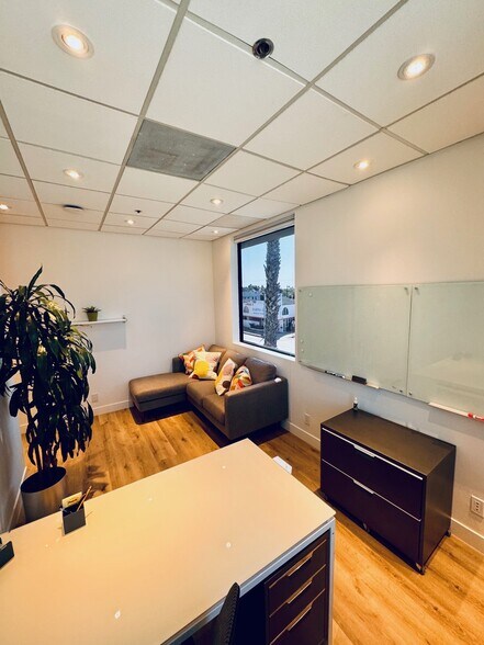 More Photos Of 13101 W Washington Blvd, Culver City Loft Creative Space For Lease