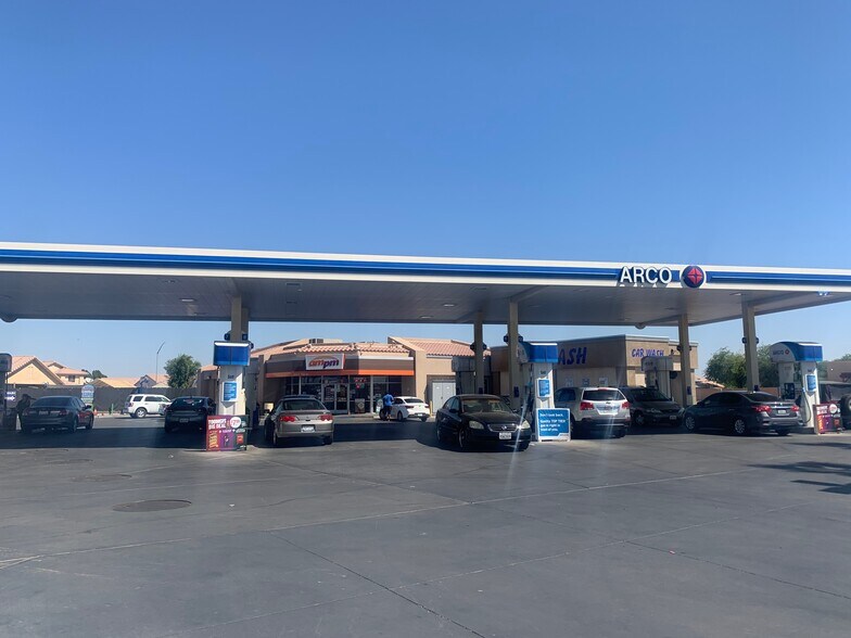 More Photos Of 205 E 15th St, Imperial Convenience Store For Sale