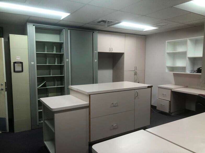 More Photos Of 4282 Genesee Ave, San Diego Medical For Lease