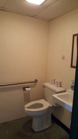 More Photos Of 1460 S McCall Rd, Englewood Medical For Sale