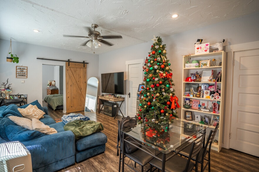 More Photos Of 416 Lime Ave, Long Beach Multifamily For Sale