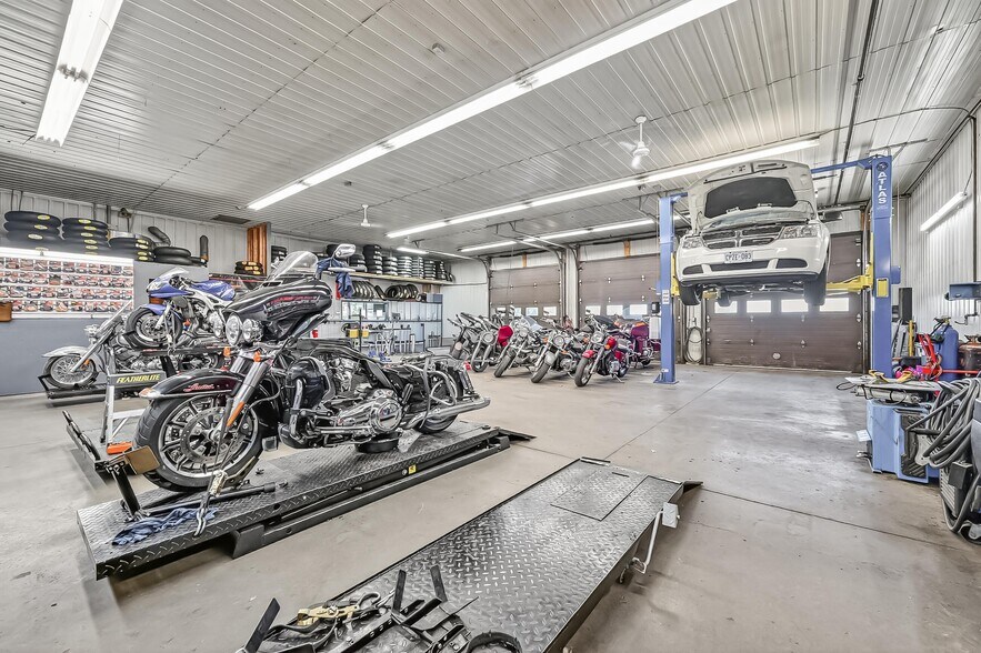 More Photos Of 3835 Mcbean St, Richmond Auto Repair For Sale