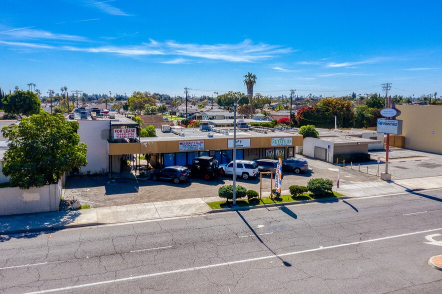 More Photos Of 2000-2010 W Lincoln Ave, Anaheim Freestanding For Sale