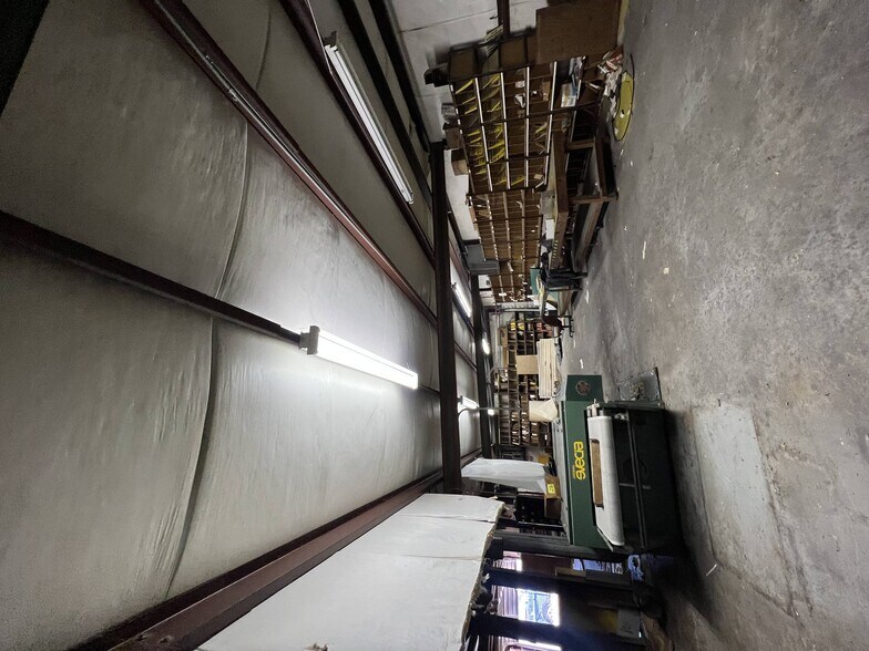 More Photos Of 1838 Federal Rd, Houston Warehouse For Sale