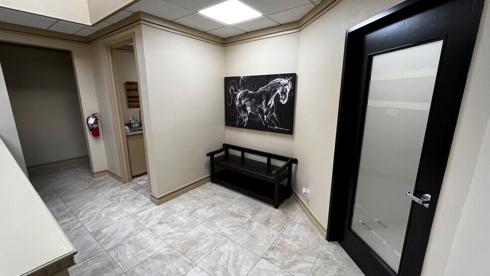 More Photos Of 2503 South Blvd, Houston Office For Sale