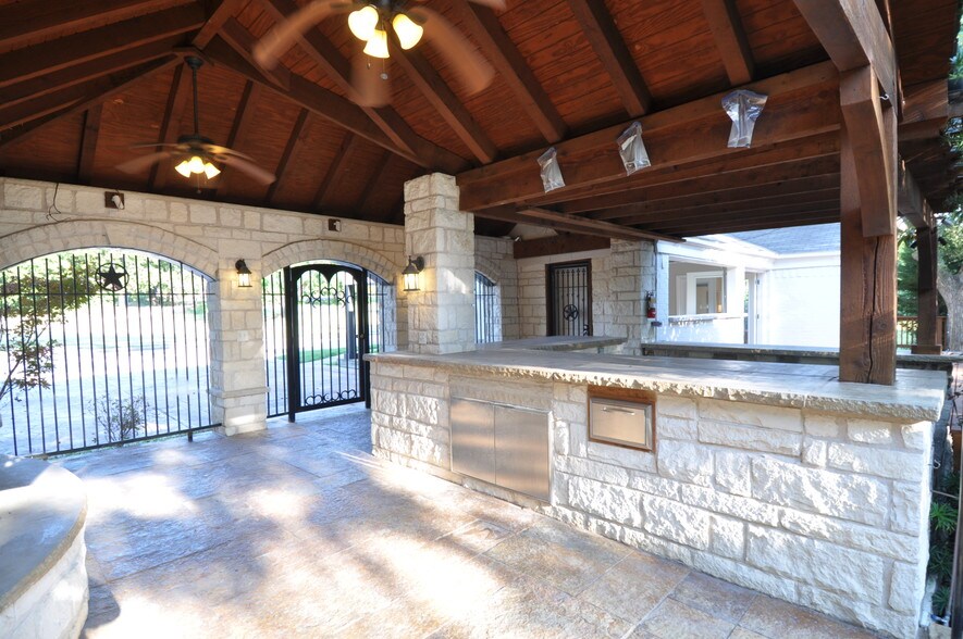 More Photos Of 8849 Carroll Cir, Frisco Freestanding For Lease