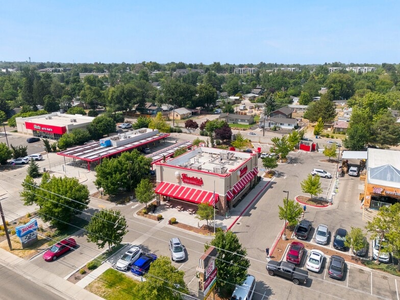 More Photos Of 2143 S Broadway Ave, Boise Fast Food For Sale
