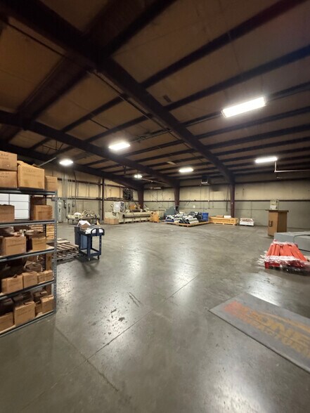 More Photos Of 1565 N 166th East Ave, Tulsa Service For Lease