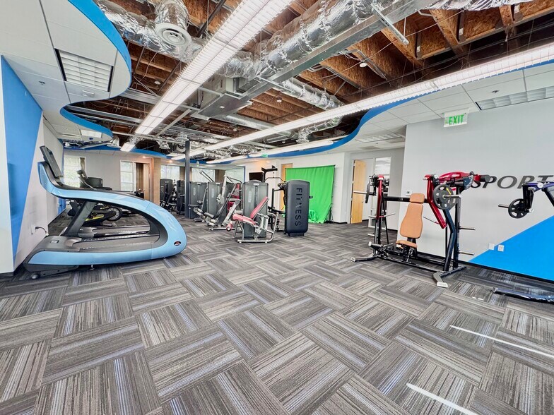 More Photos Of 9050 Irvine Center Dr, Irvine Office For Lease