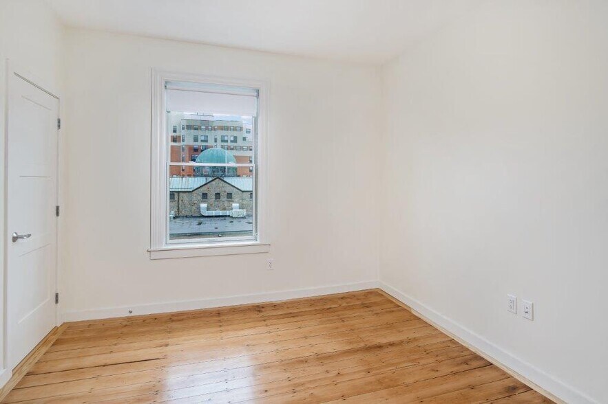 More Photos Of 22 Magazine St, Cambridge Apartments For Sale