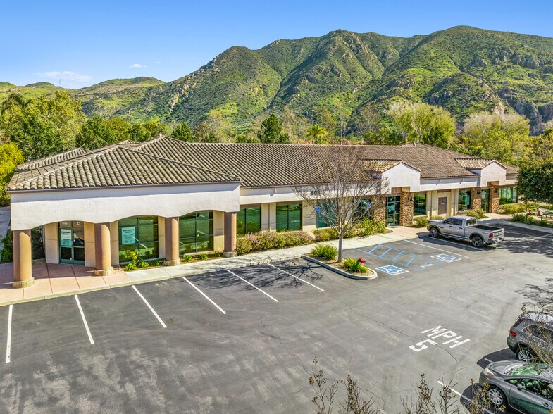 More Photos Of 803 Camarillo Springs Rd, Camarillo Office For Lease