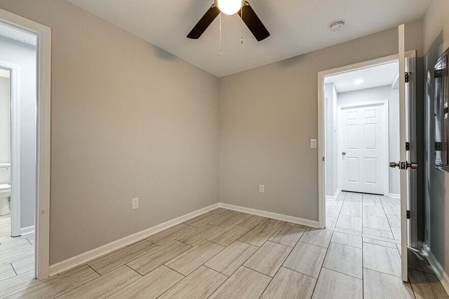 More Photos Of 501 Cedarmont Dr, Antioch Apartments For Sale