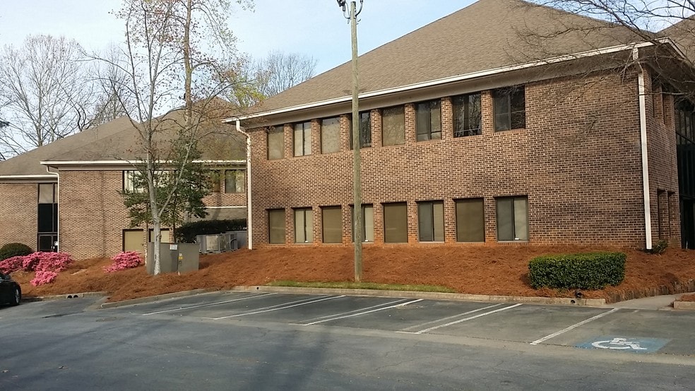 More Photos Of 5815 Live Oak Pky, Norcross Office For Lease